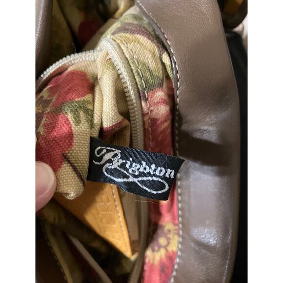 BRIGHTON C813296 SMALL BROWN LEATHER HEART CROSSBODY BAG - Picture 16 of 16